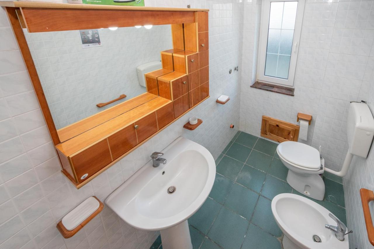 Villa Cicas Sul Mare Campofelice Di Roccella Buitenkant foto