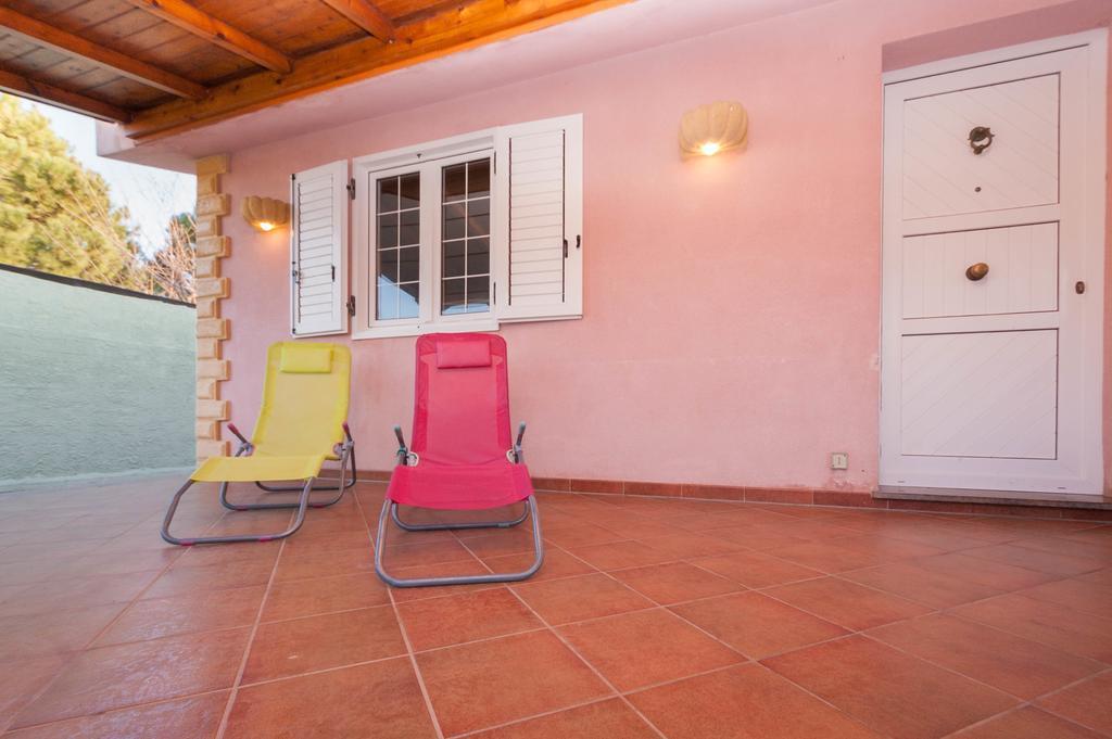 Villa Cicas Sul Mare Campofelice Di Roccella Buitenkant foto