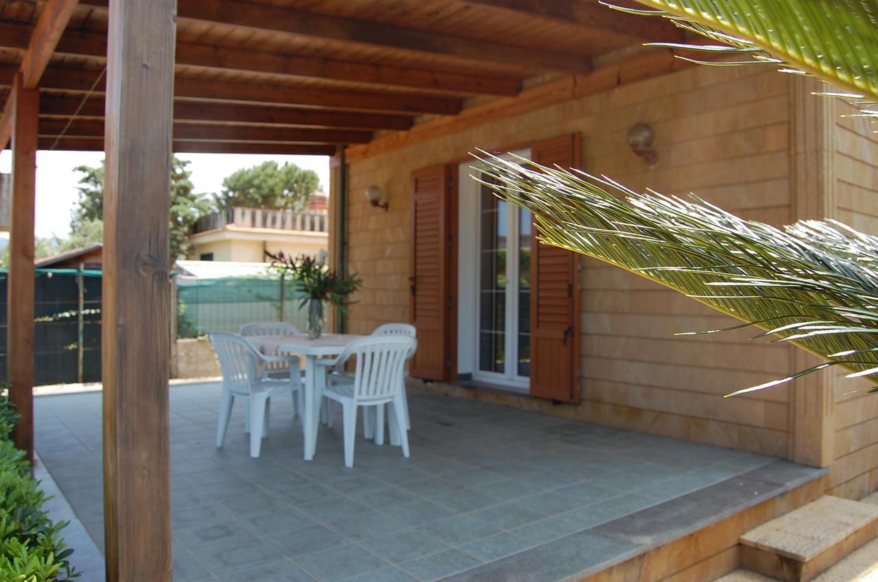 Villa Cicas Sul Mare Campofelice Di Roccella Buitenkant foto